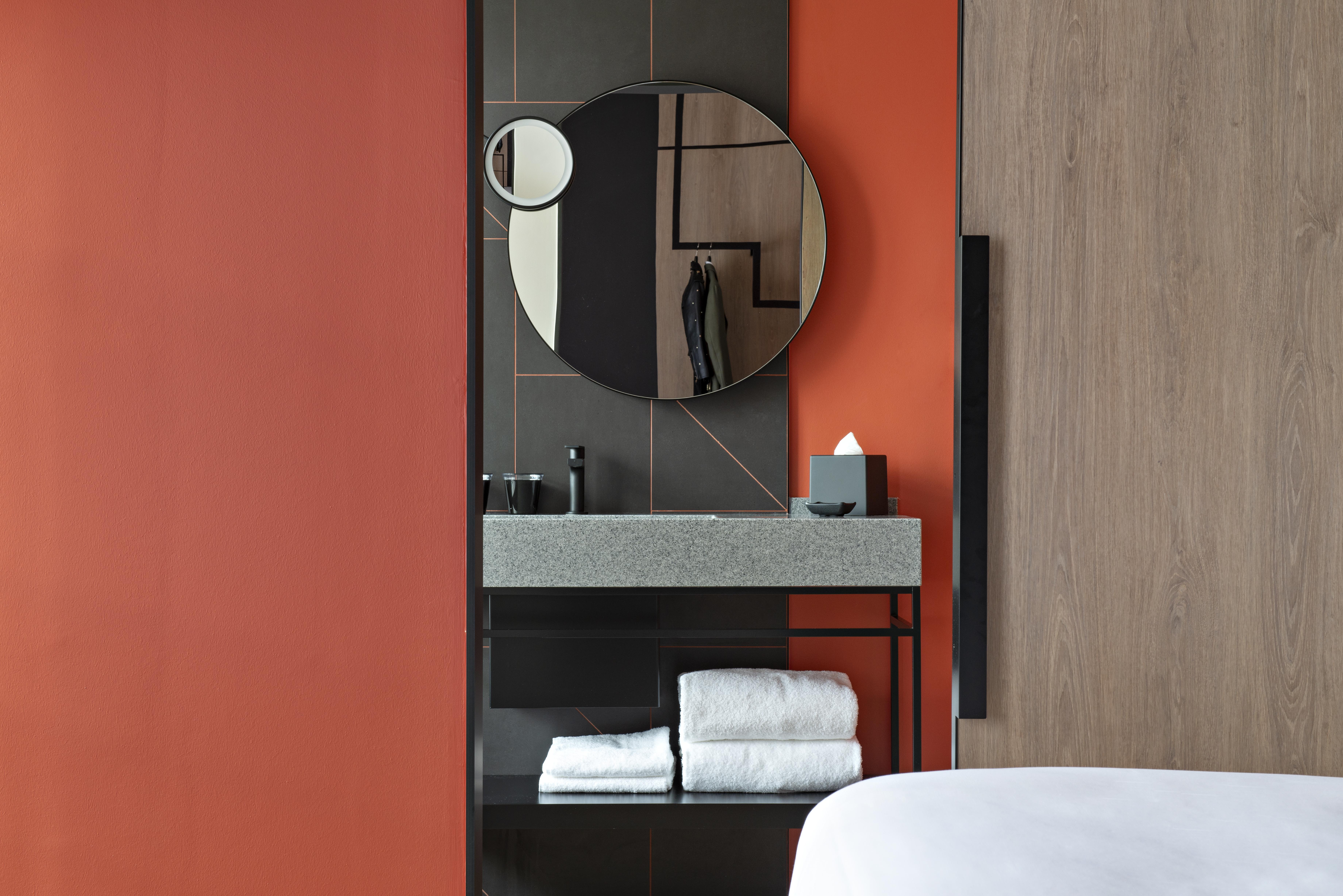 Hotel Leonor The Place To Live Strasbourg Bagian luar foto